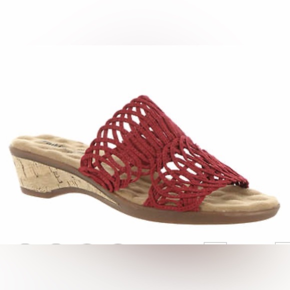 NWOT Walking Cradles Red Leather Kudos - Picture 11 of 11